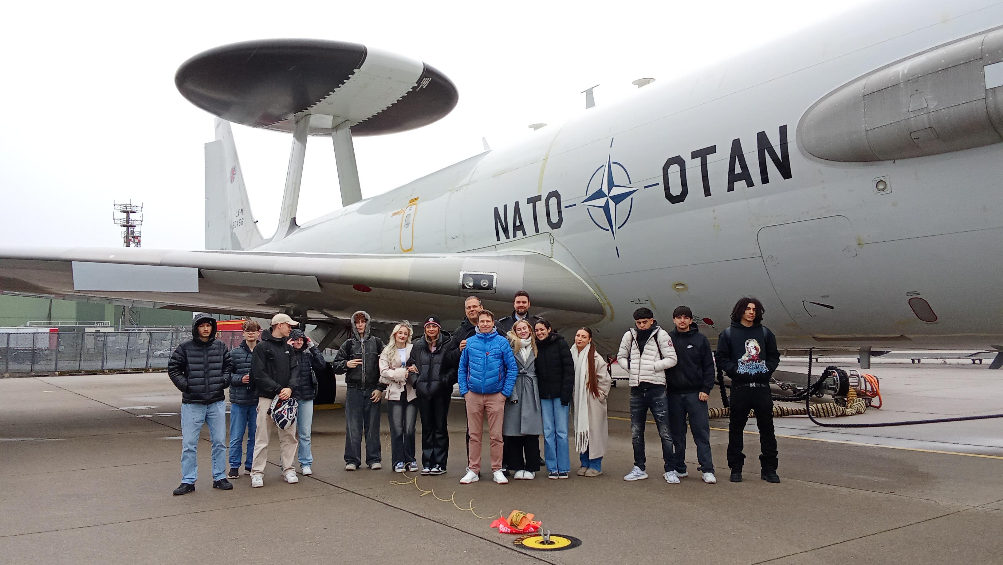 AWACS, Aufklärung und Allianz